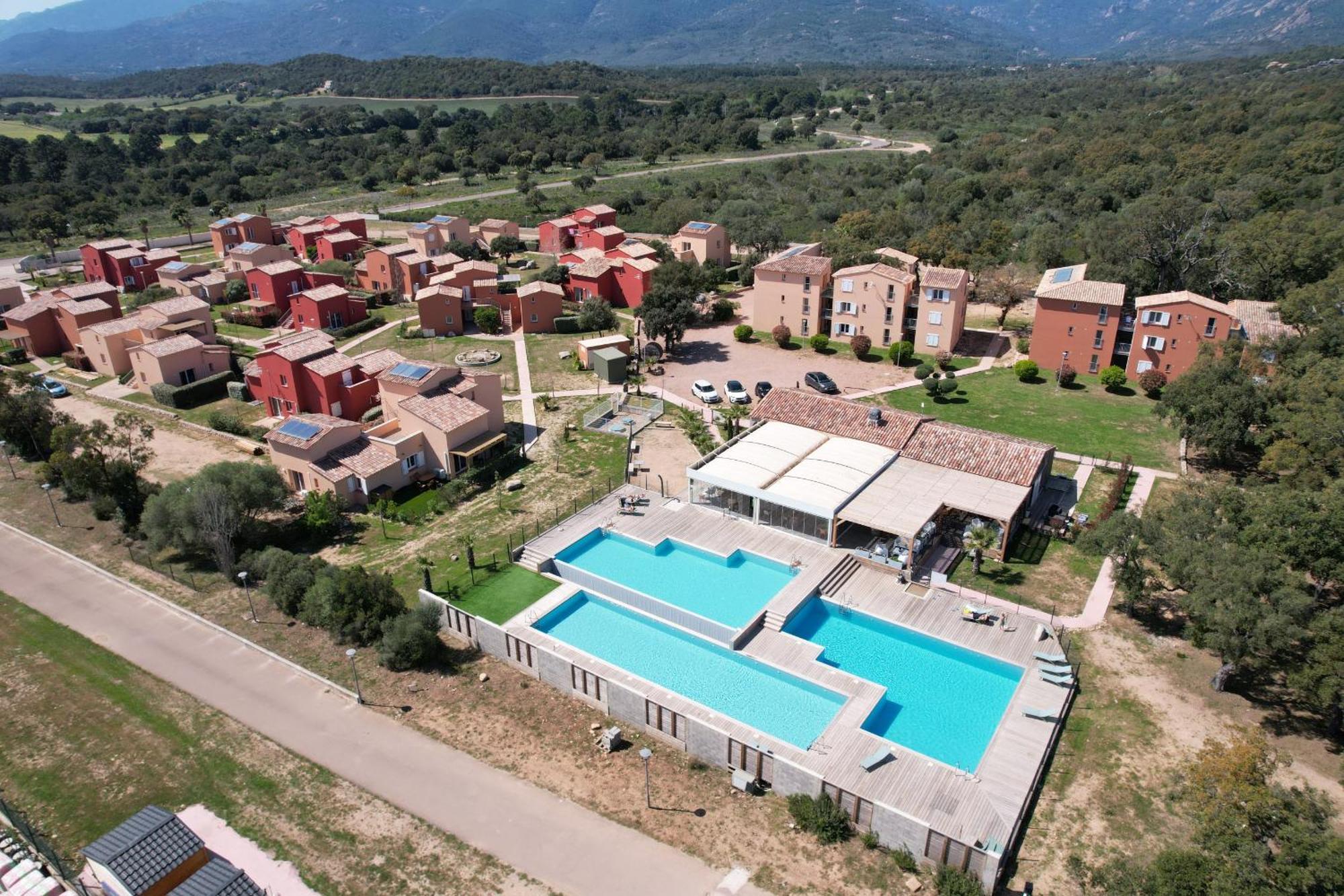 Residence Hoteliere Les Hameaux De Saint Cyprien Appartement 2 Chambres Lecci Extérieur photo