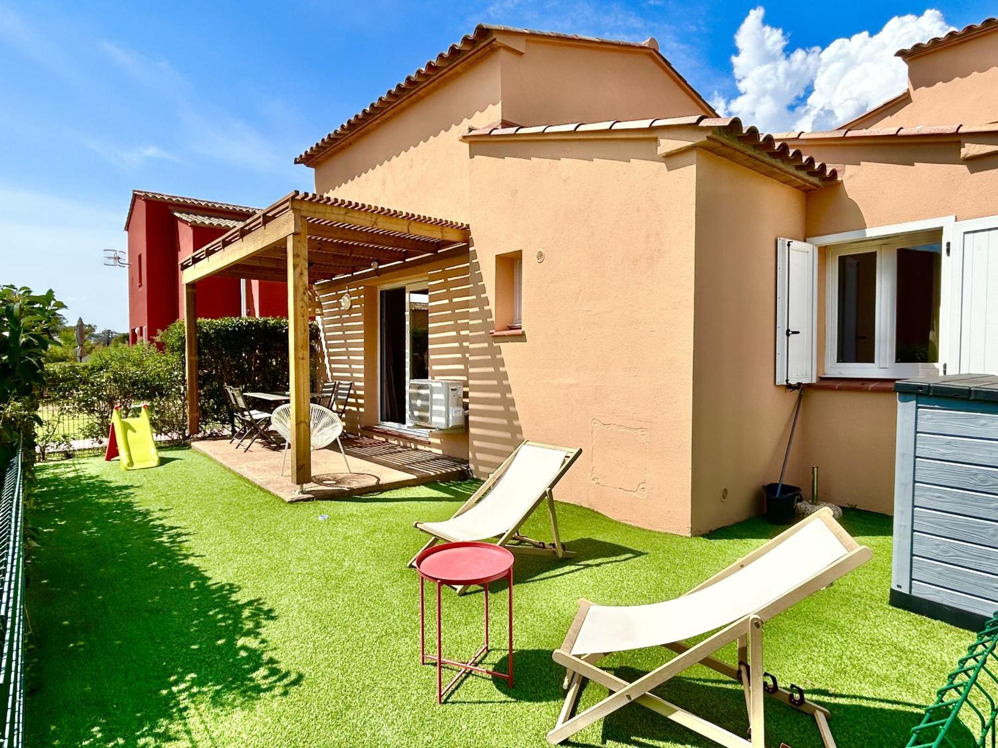 Residence Hoteliere Les Hameaux De Saint Cyprien Appartement 2 Chambres Lecci Extérieur photo
