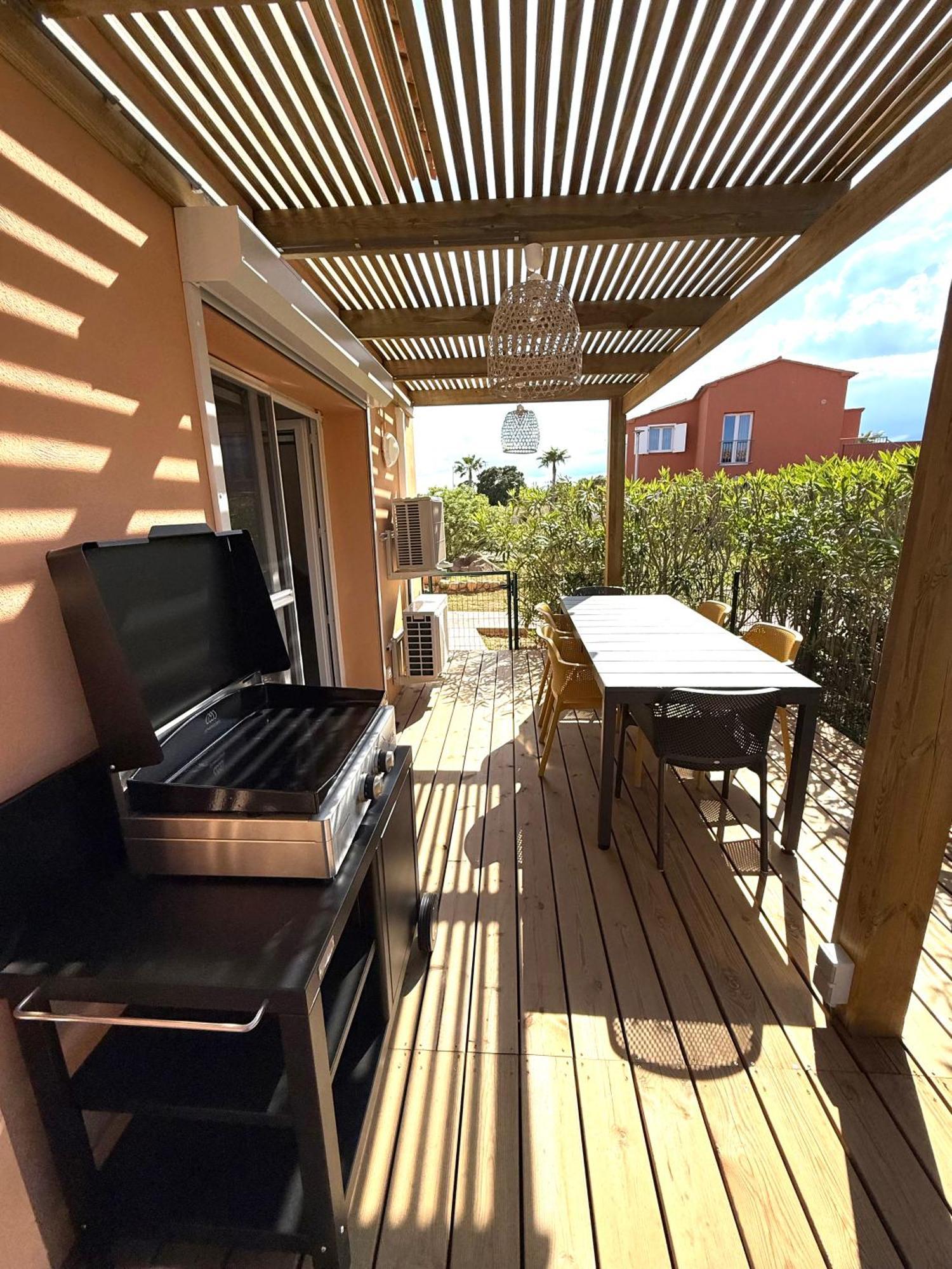 Residence Hoteliere Les Hameaux De Saint Cyprien Appartement 2 Chambres Lecci Extérieur photo