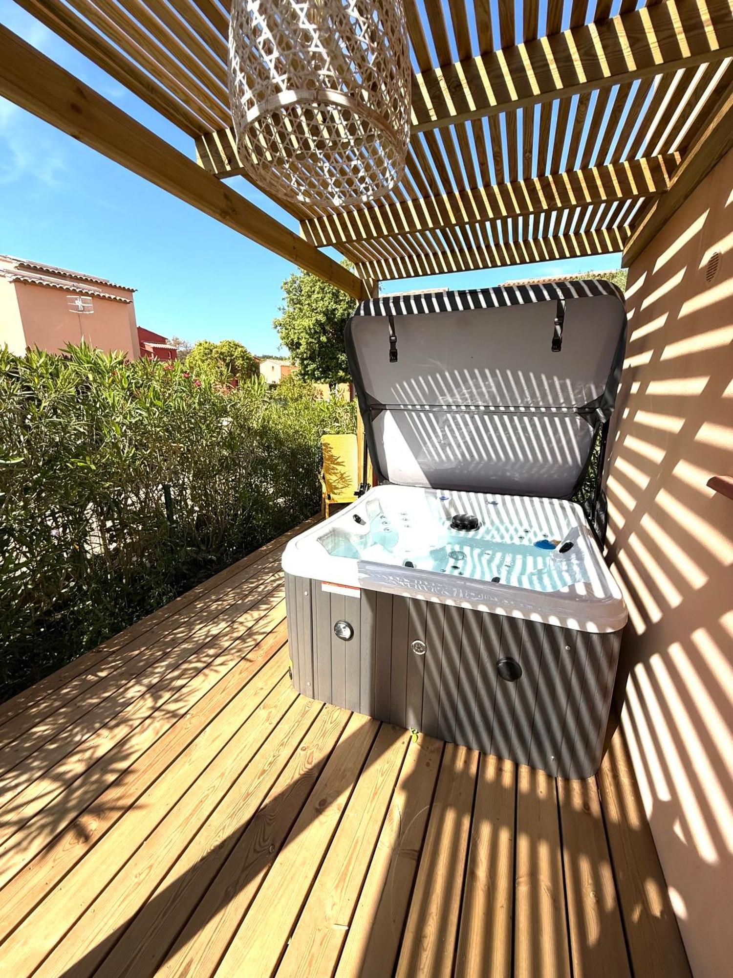 Residence Hoteliere Les Hameaux De Saint Cyprien Appartement 2 Chambres Lecci Extérieur photo