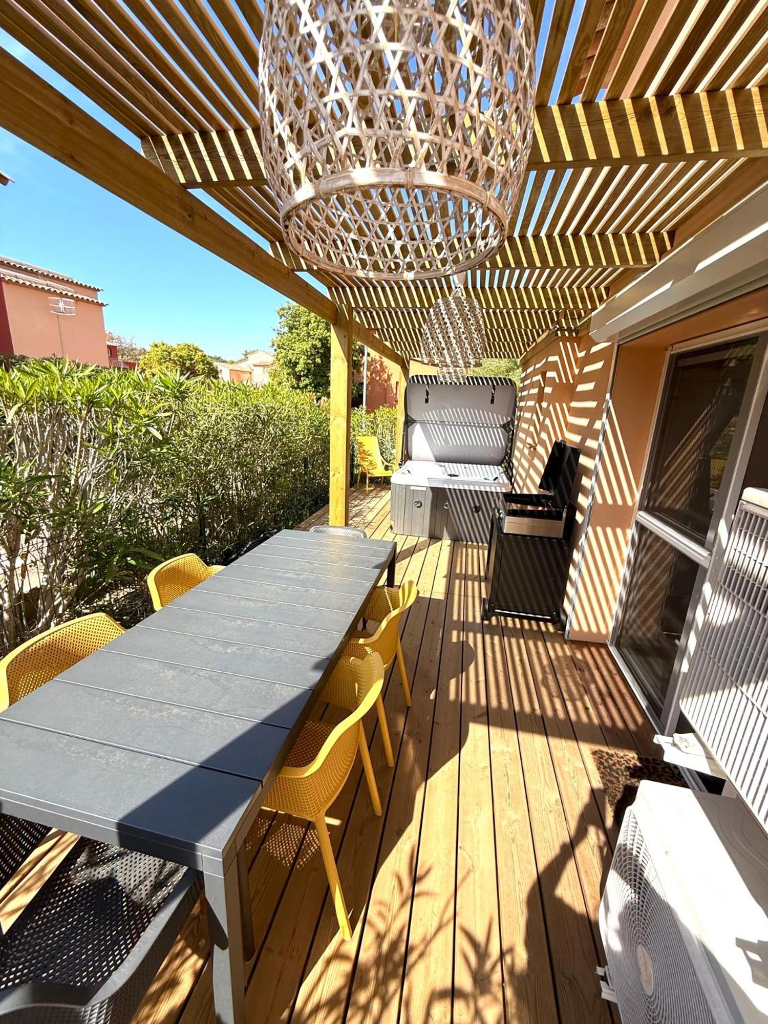 Residence Hoteliere Les Hameaux De Saint Cyprien Appartement 2 Chambres Lecci Extérieur photo